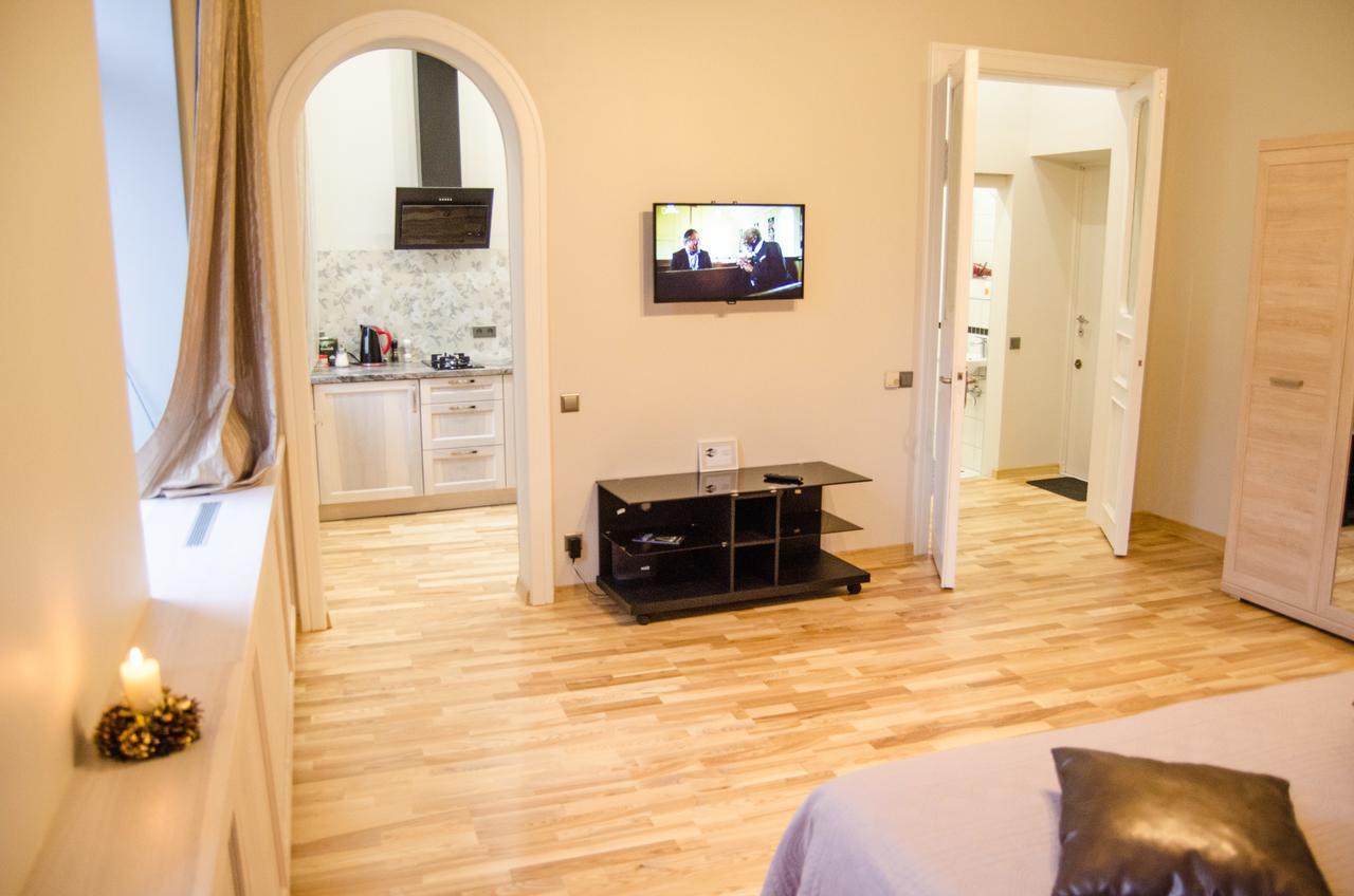 City Inn Riga Apartment, Barons Promenade With Parking المظهر الخارجي الصورة